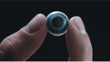 Mojo Vision在CES 2021上推出AR隐形眼镜